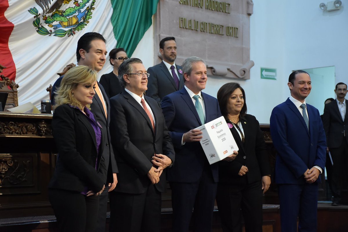 Recibimos el paquete económico fiscal 2020 por parte del secretario de finanzas <a href="/BlasFloresD/">Blas Flores</a>