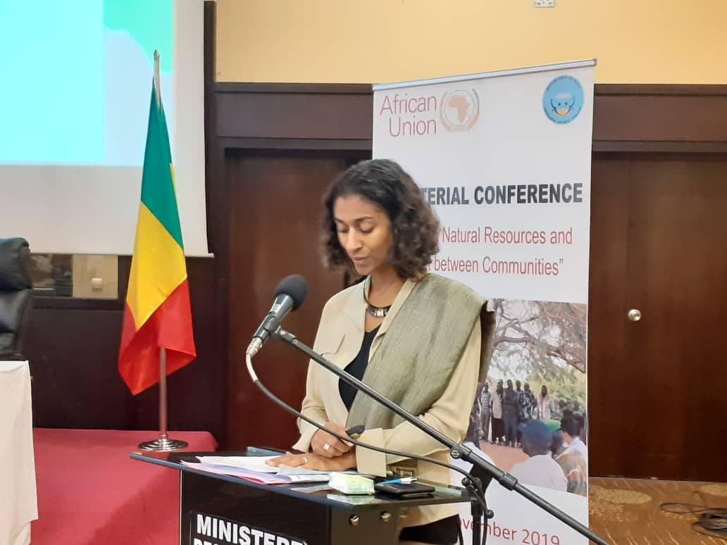 Présentation sur les #dynamiques de conflits locaux dans le #LIPTAKO- #GOURMA par Mme #Lori- Anne Theroux Benoni, Directrice #ISS à la Conf Ministérielle des 28,29 novembre 2019 à Bamako au #Mali @AU_PSD @PierreBuyoya @AU_Chergui @issafrica
