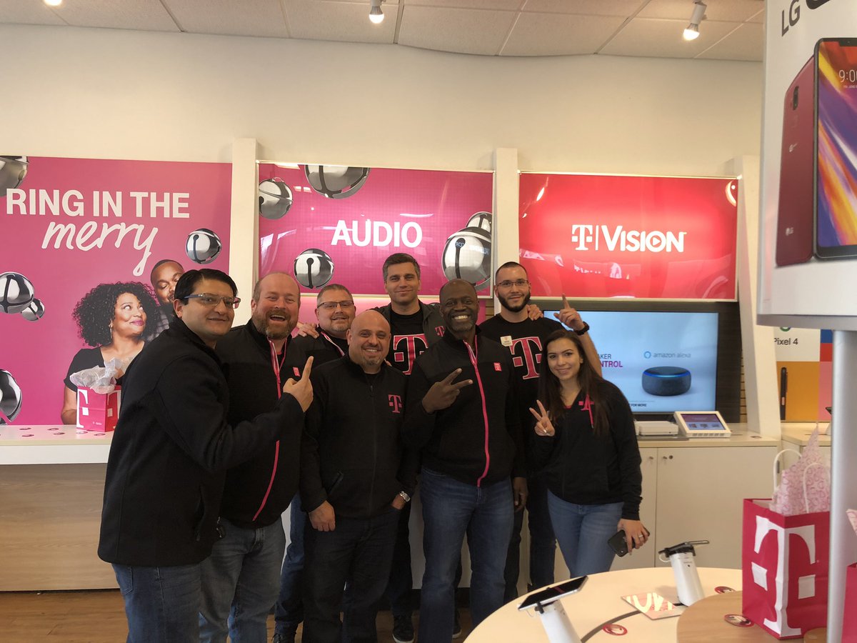 Doing Black Friday shopping? We got you covered at @TMobile. Jacob & his Awesome Team will take care of you at Hammond. @NRWeir2112 @hemminger_james @nemanja_bulic @willingofficial @WinstonAwadzi @DaveFear0523 @dannysoro @BrettKennedyTCC @jaymaliktcc @richgarwood @Sentowski8