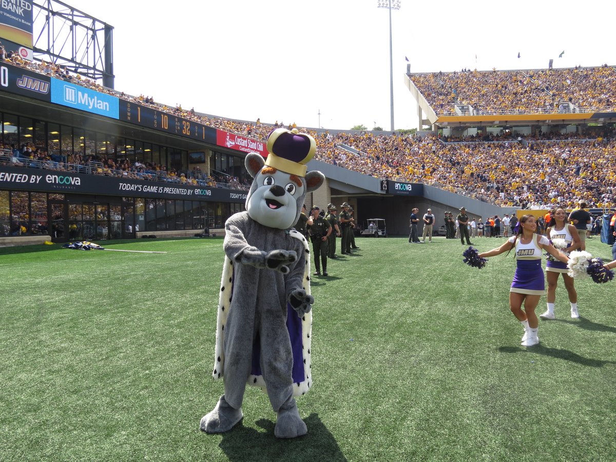 JMUCheerleading's tweet photo. Join us in wishing our #1 Mascot a happy 37th birthday!
HAPPY BIRTHDAY DUKE DOG!!!!!
Show Duke Dog some love and share your favorite pics of him.
#DukeDogsBirthday https://t.co/CRUioMMs8R
