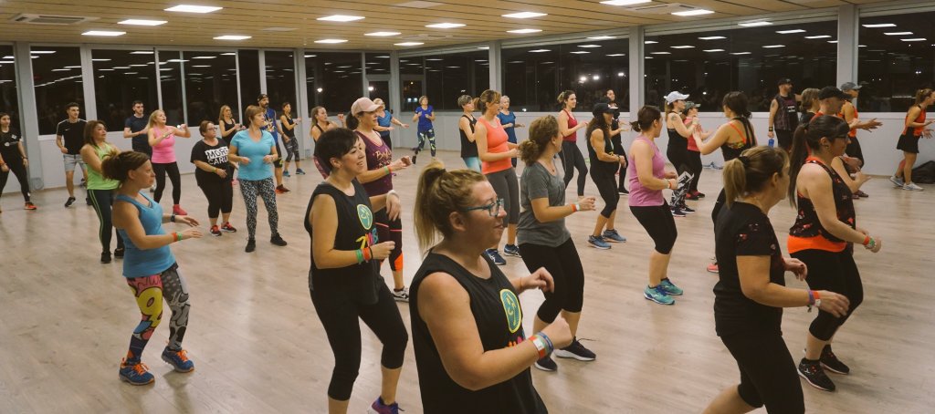 sicorisclub's tweet photo. El #Sicoris ha acollit 2 sessions de #zumba en benefici amb @la_marato #lleida #LaMaratoTV3 👏📸 https://t.co/V9jwykEAvN