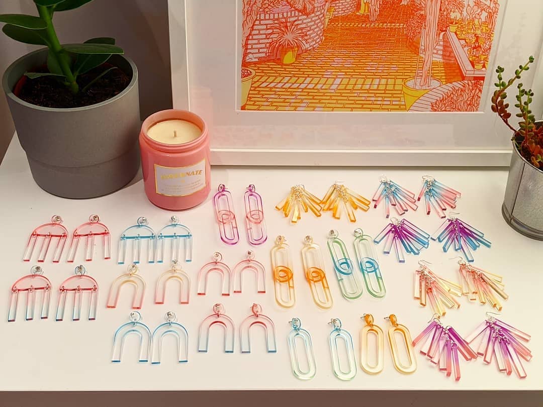 Its Indie Friday/Black Friday, so there's 15% off everything on my website until the end of the weekend! 🌈🤗 abbiegaiger.com #IndieFriday