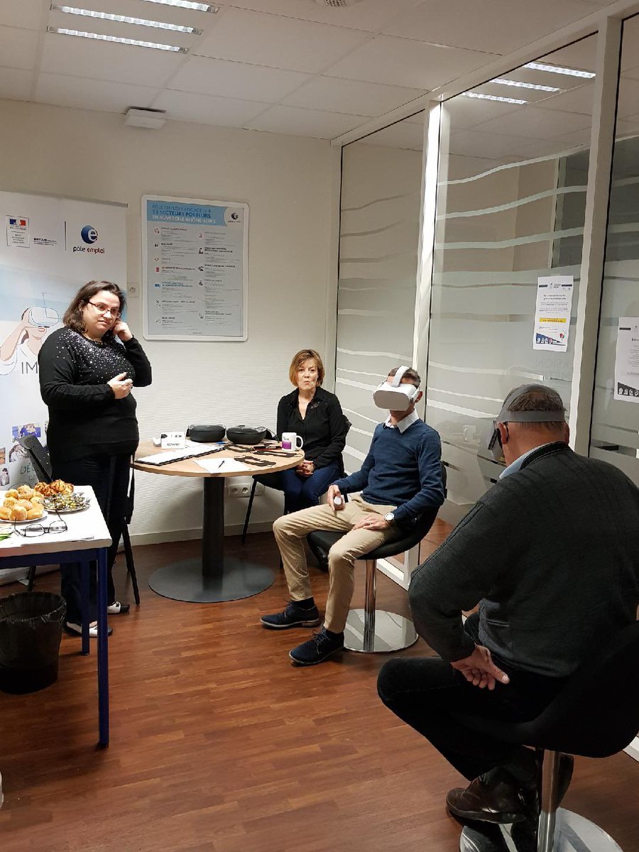 Un franc succès #SemaineIP Ce jour 22 demandeurs d emploi on tente l expérience des casques de réalité virtuelle @poleemploi_ara <a href="/_DITP/">Transformation publique</a> #Prefetrhone #VersUnMetier #AvecPoleEmploi