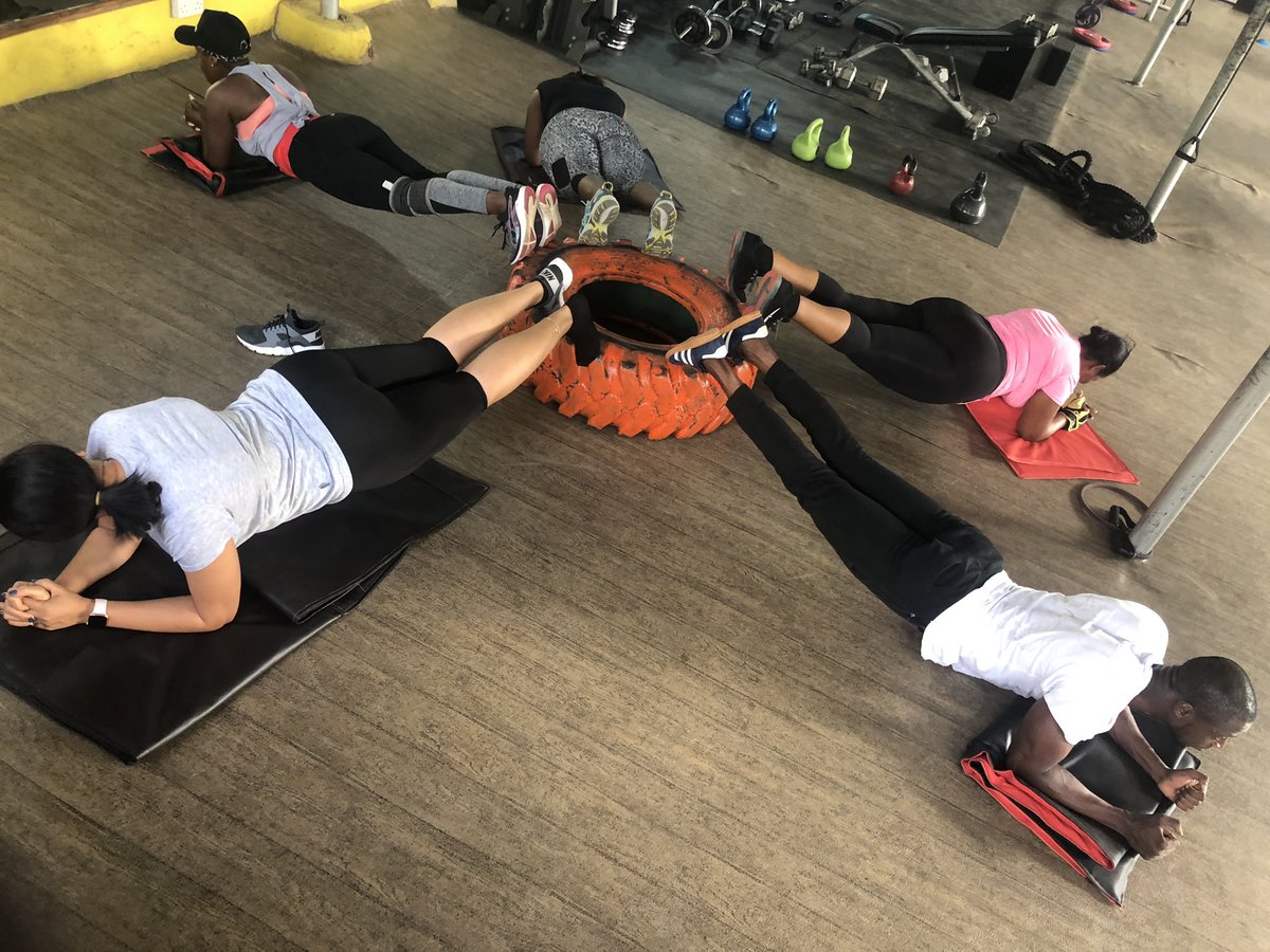 surefitgym's tweet photo. Body weight training teaches you awareness of self, awareness of form and awareness of your internal world. You can feel everything when you do it and do it well.
#plank #plankchallenge #plankvariation #sideplank #groupfitness #groupworkout #fitfriday #surefitgymandfitnesscenter https://t.co/Qwtnq0MDbh
