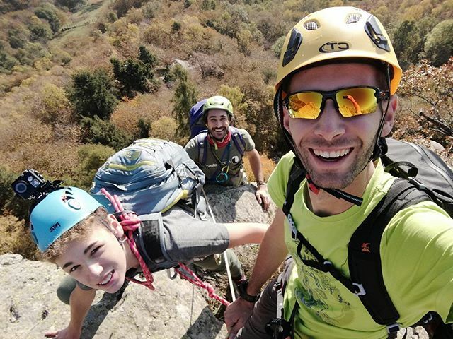 Cordata bergese-bergese-bergese e battesimo su roccia di lorenzo #multibitch #climbing ift.tt/2DpR8xU