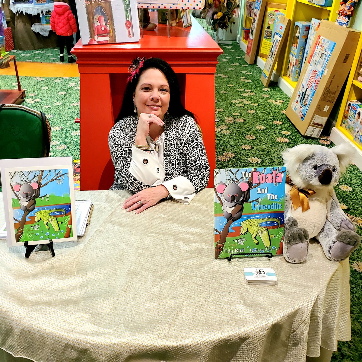 teabirdworld's tweet photo. Here @The_Greenbrier it's a beautiful day for #TheKoalaBook signing! The #bookreading is at 3pm. #ComeSeeMe
#FizzysLandOfOz 
#FridayReads 
#TheGreenbrier https://t.co/4BCngTnqeC