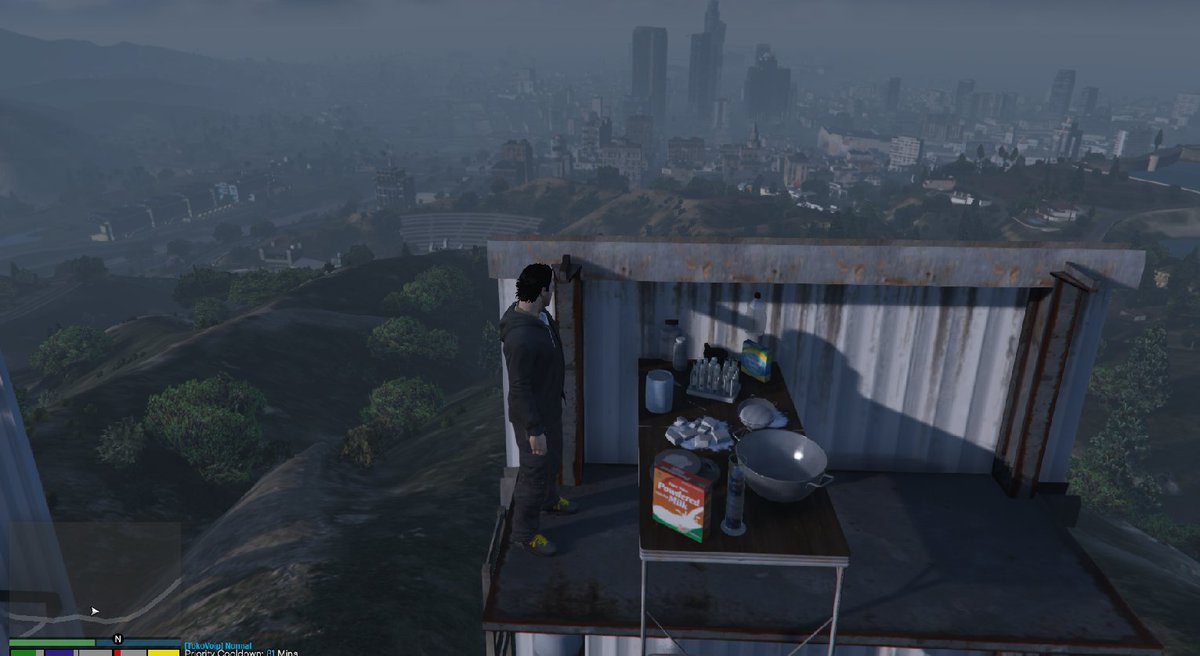 Atrixah's tweet image. when your doing your daily job with the best view in the city