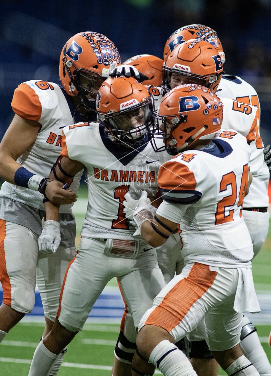 stephentgod_'s tweet image. YOU PROLLY HEARD... #gameday #laredobound #round3 #playoffs #npf #cp #adm #family #lkb #shotime