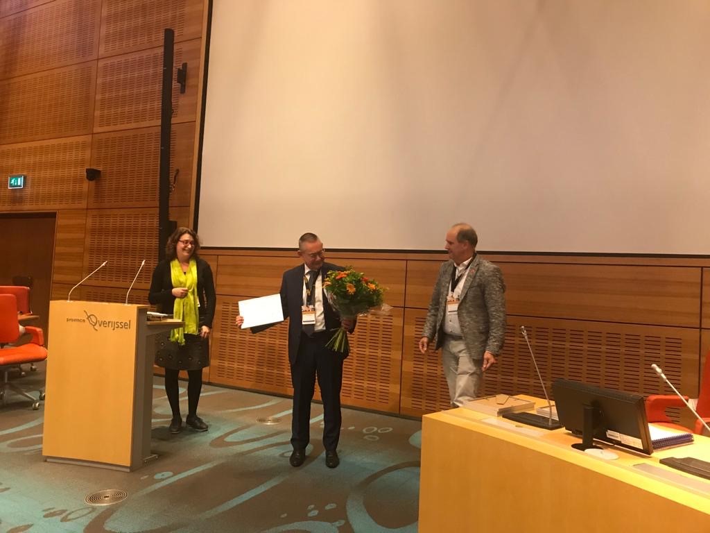 Hierbij feliciteren wij de Rekenkamer Nijmegen, voor het rapport "De knop om, Lessen voor de energietransitie" met de eervolle vermelding van de Goudvink 2019.