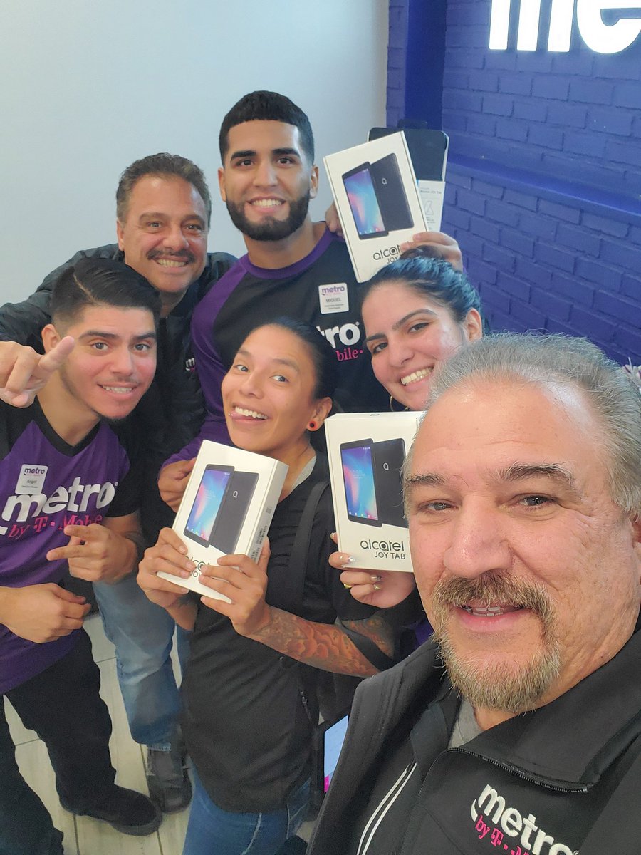 Michael Lambiaso (@lambiasomichael) on Twitter photo Williamsburg Team rolling along on Black Friday
<a href="/GKoumbiadis/">George Koumbiadis</a> @AMartinez9104 @JimRobertiello <a href="/meganpanicucci/">Megan Panicucci</a> <a href="/JulienAncion/">Julien Ancion</a> <a href="/TamekaDaste/">Tameka Daste</a> Williamsburg Team rolling along on Black Friday
<a href="/GKoumbiadis/">George Koumbiadis</a> @AMartinez9104 @JimRobertiello <a href="/meganpanicucci/">Megan Panicucci</a> <a href="/JulienAncion/">Julien Ancion</a> <a href="/TamekaDaste/">Tameka Daste</a>