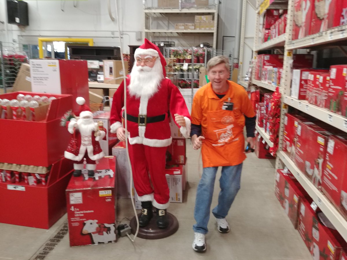 MET6233's tweet photo. Black friday @6233! https://t.co/64TrOb4as4
