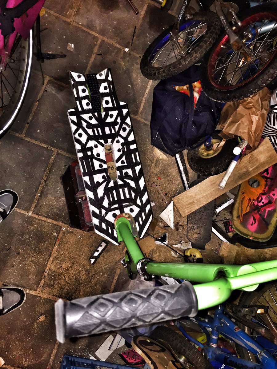 scooterdad_666's tweet image. #scooter #customizeeverything