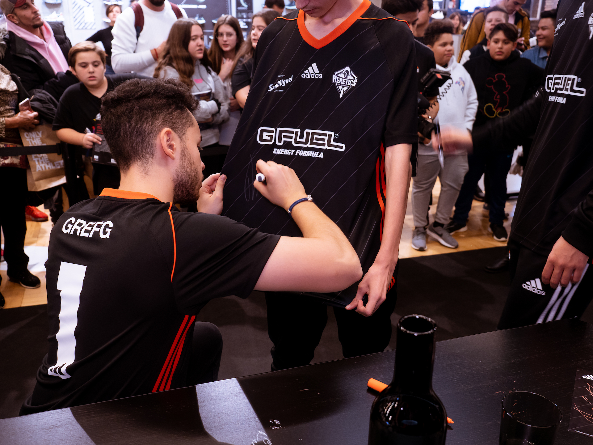 Team Heretics on "¿Os ha gustado la nueva camiseta de Heretics para 2020? #LoQueSomos 🛒 https://t.co/GiuCa1Ai7s https://t.co/FQPDEouODd" / Twitter