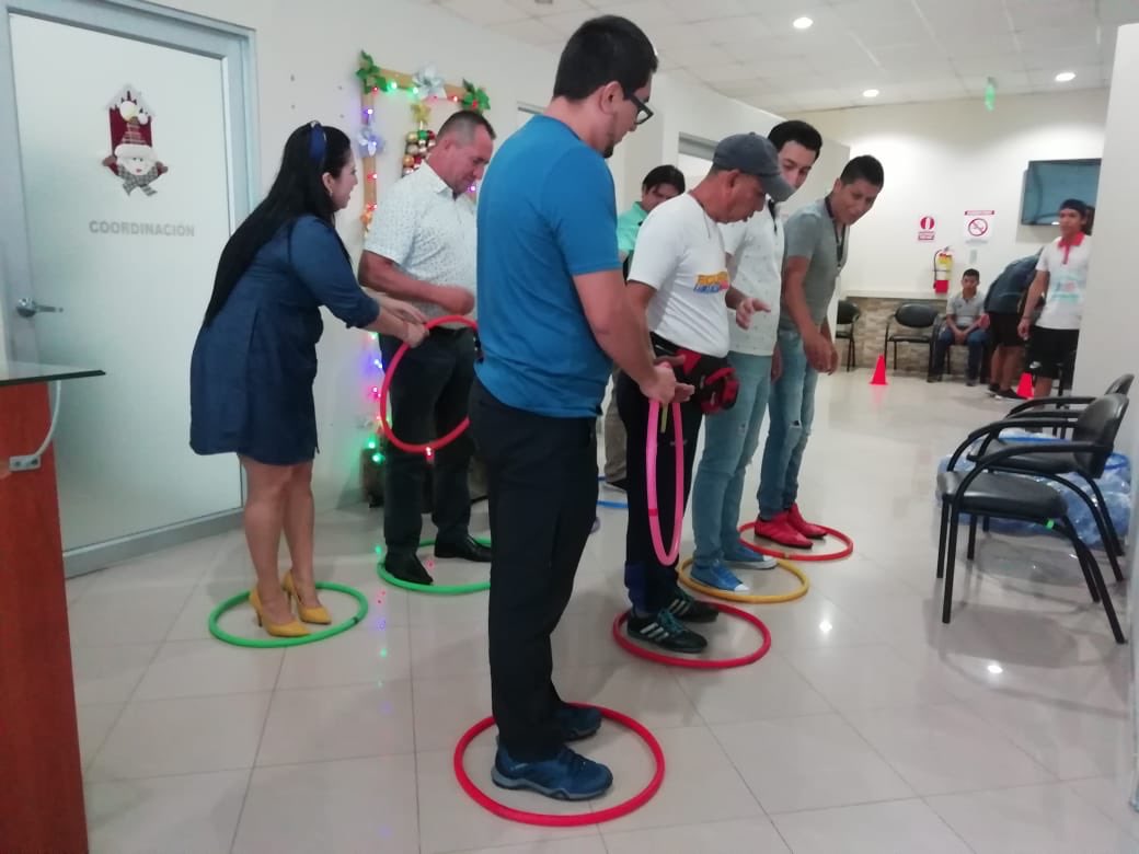 DeporteEc's tweet photo. Beneficios de la #PausaActiva
1) Disminuye el estrés.
2) Reduce la fatiga física y mental.
3) Mejora el desempeño laboral.
4) Promueve la relajación muscular.
5) Favorece la circulación sanguínea. 
6) Fortalece las relaciones sociales. 
@Deporte_CZ2 https://t.co/PZ2D9BWTJ3