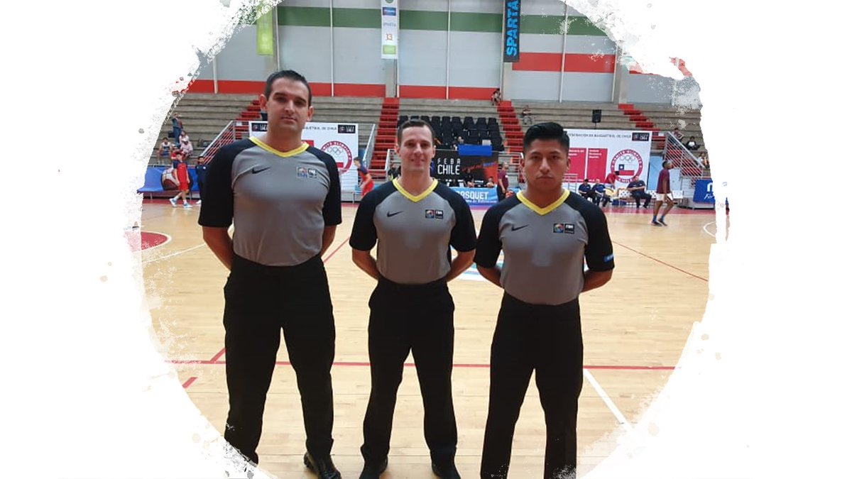 FRefereeing's tweet image. South American U17 Championship 2019
Santiago – Chile
November 29th, 2019 – Friday

Game 10 – Venezuela vs. Chile
Crew Chief: Diego Chiconato (Brazil)
Umpire 1: Gonzalo Delsart (Argentina)
Umpire 2: Daniel Jimenez (Bolivia)
Referee Instructor: Vander Lobosco (Brazil)