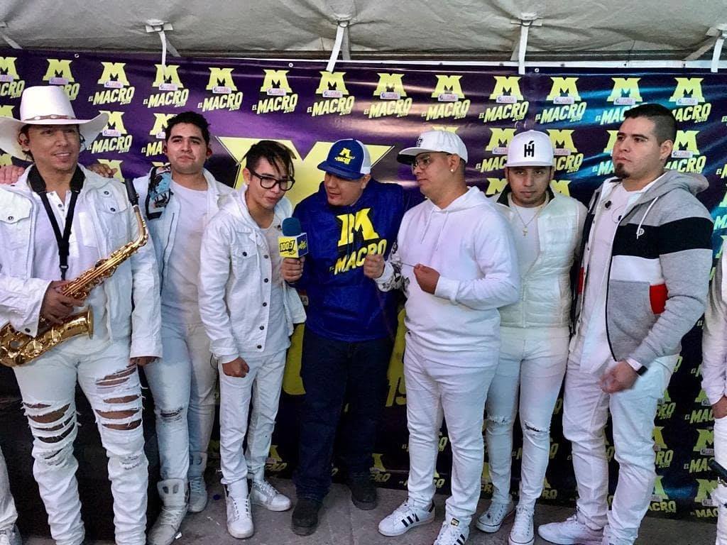 MonterreyMusic's tweet photo. 📸 | #ElMacro de #LaMejor 100.7 FM #CiudadAcuña fue testigo del rotundo éxito de la @fievre_looka la noche de ayer dónde se bailaron y gozaron todos sus éxitos #MtyMusic 🔥 https://t.co/JTuNK5s7h9