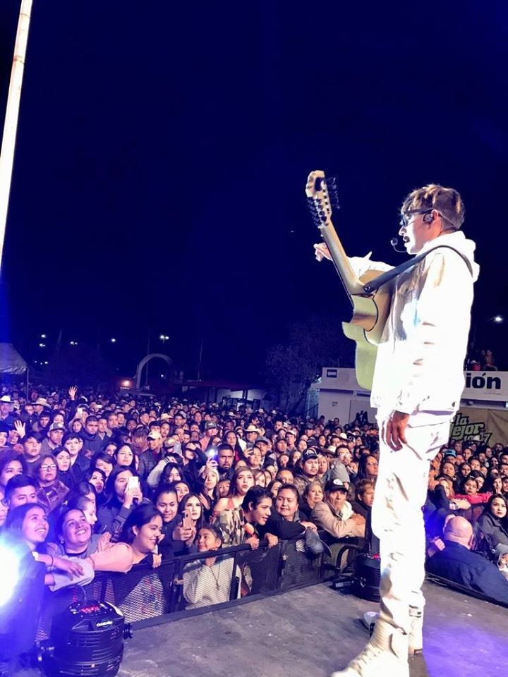 MonterreyMusic's tweet photo. 📸 | #ElMacro de #LaMejor 100.7 FM #CiudadAcuña fue testigo del rotundo éxito de la @fievre_looka la noche de ayer dónde se bailaron y gozaron todos sus éxitos #MtyMusic 🔥 https://t.co/JTuNK5s7h9