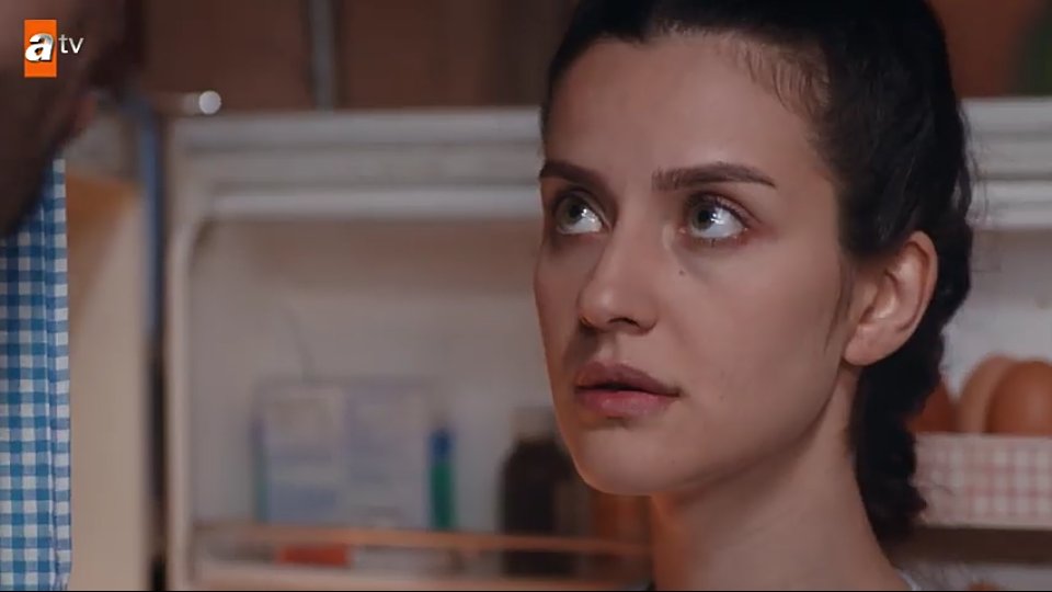 M: baba bana kuymak yapmayı öğretir misin
Tah: tabi kızım öğretirim

Nefes bakar*

Tah: hatırladın mı
Nef: hiç unutmadım ki #SenAnlatKaradeniz