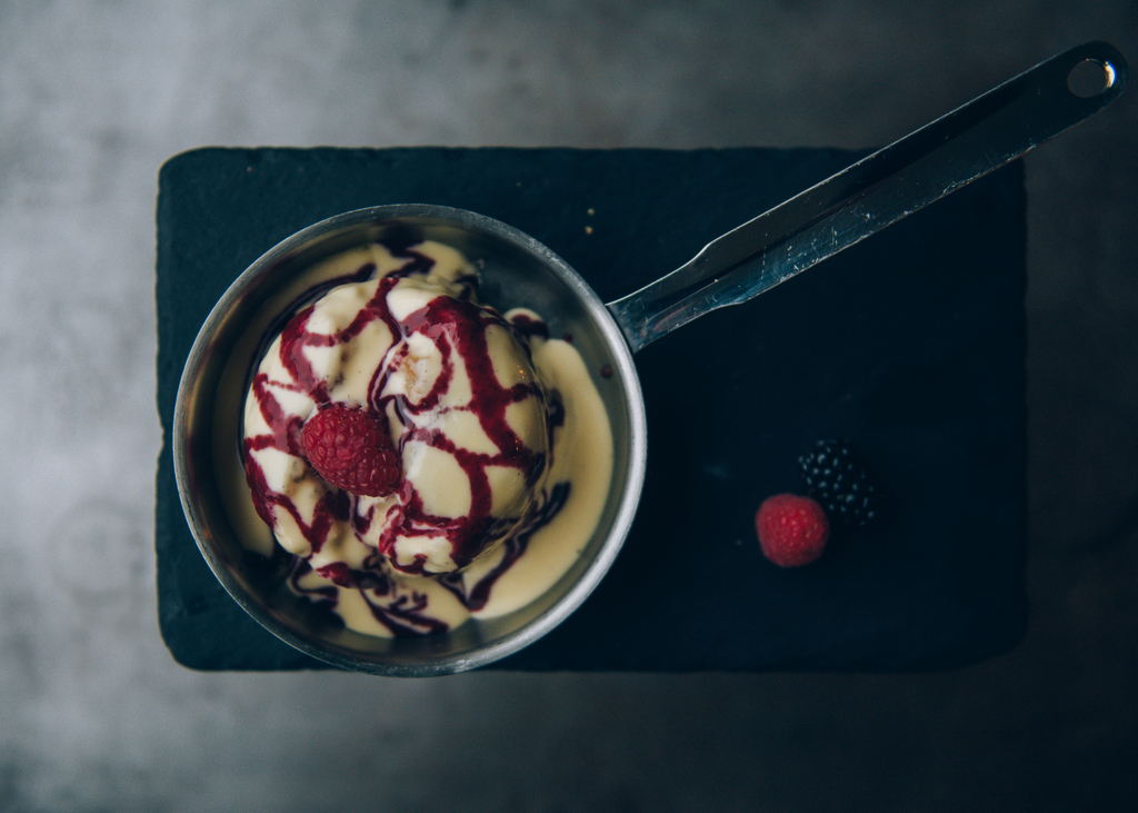 SkewdKitchen's tweet photo. It looks like we’re getting into a habit of sweet Fridays 😏 Festive rapture with this walnut pudding! 
#AnatolianWithAttitude⁠ https://t.co/vvi4XKk6ZX