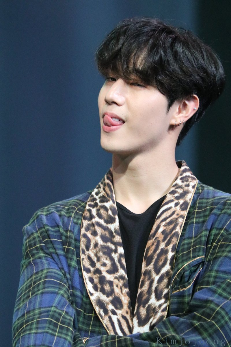 191127 SHOPEE FANSIGN #ShopeexGOT7CallMyNameFansign #ShopeexGOT7 #GOT7_니가부르는나의이름 #GOT7_CallMyName #GOT7_YouCallingMyName #got7 #MarkTuan #갓세븐 #마크