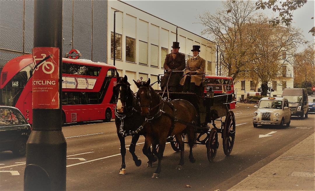 NadineHanwell's tweet image. Lovely London Town... taken by @katesandison before we began filming Episode 34 - our latest episode of "The Beatrix Potter Trail"... @Beatrixpotter17 
#london   #LancasterGate  #BayswaterRd  #BeatrixPotter #filming