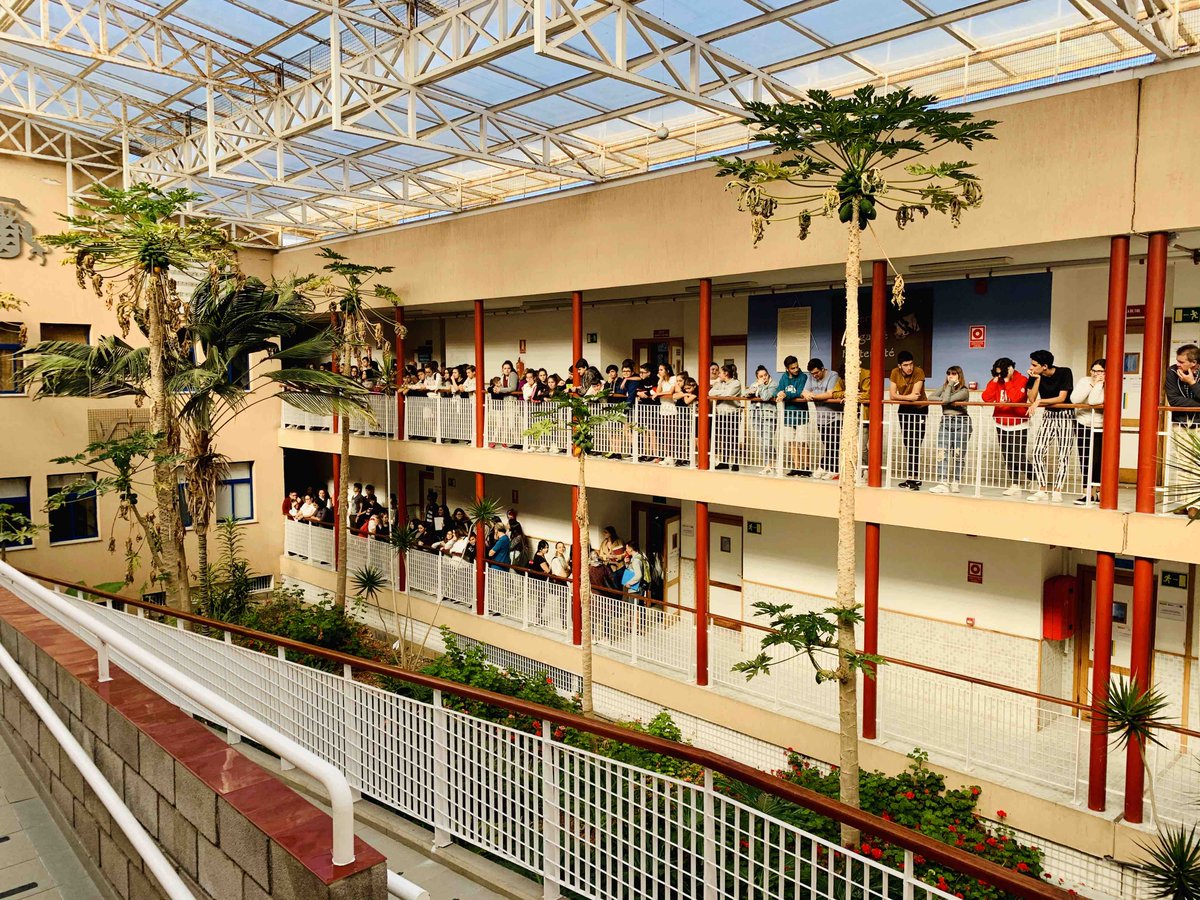 1 minuto de silencio y 1 minuto de aplausos para pedir medidas eficaces y vinculantes en la #COP25 #MADRESXELCLIMA #29NOVCLIMA #COPForFuture #EMERGENCIACLIMÁTICA #porelfuturodenuestroshijos @madresclimatfe <a href="/IESMPT/">Sanidad Pública y Pensiones</a>