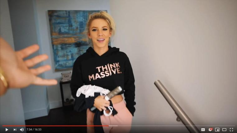 Monolithiclife's tweet photo. Last year, we wrote an article: "BuffBunny Wears Monolith Fitness Gear [Cropped Hoodie]" https://t.co/uoYni1BOz5 #Fitness #Buffbunny #christianGuzman #Blog #Monolith #CroppedHoodie #Heidi https://t.co/toO4CyrdVg