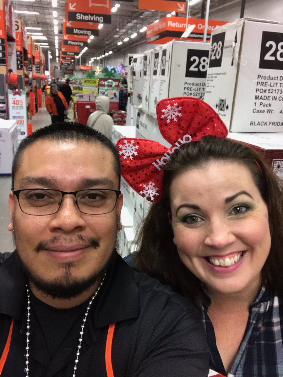 My Merch Supervisors are really working Black Friday better than ever! So proud of my team... Jose, Ian and Shannon's very 1st BF as Supervisors.  Thank you Joe, Jose, Shannon and Ian for being Amazing!! #TeamG3 #MySupervisorsAreTheBest #D130Driven #BlackFriday2019  #LetsDoThis