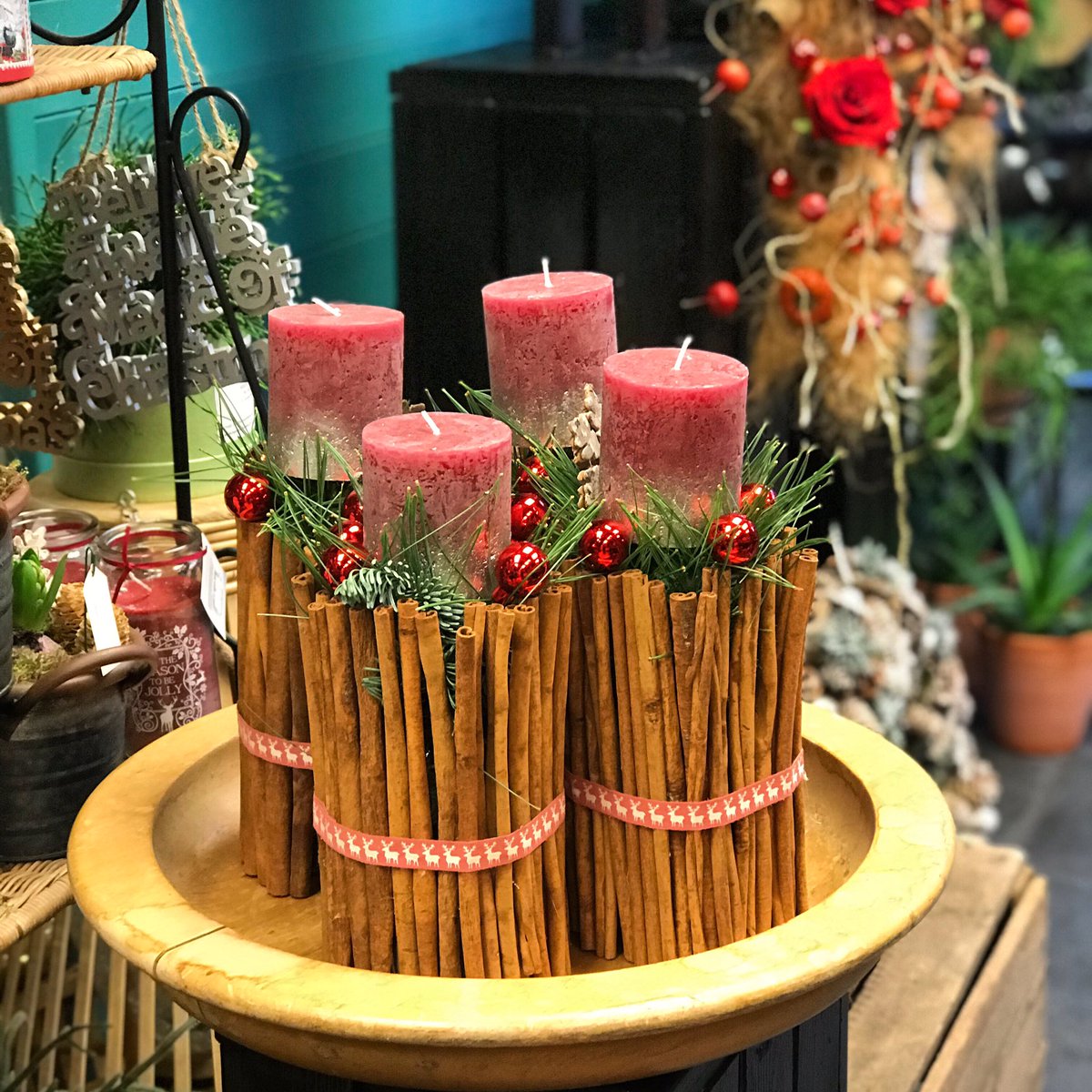 Our shop is fully decorated for the Christmas season. Visit us for the Christmas Preview Evening from 5pm. Hot Mulled Wine and delicious mince pies are waiting
•l
•
•
#christmas #xmas #christmastree #santa #christmasdecorations #merrychristmas #whhfashion #santaclaus