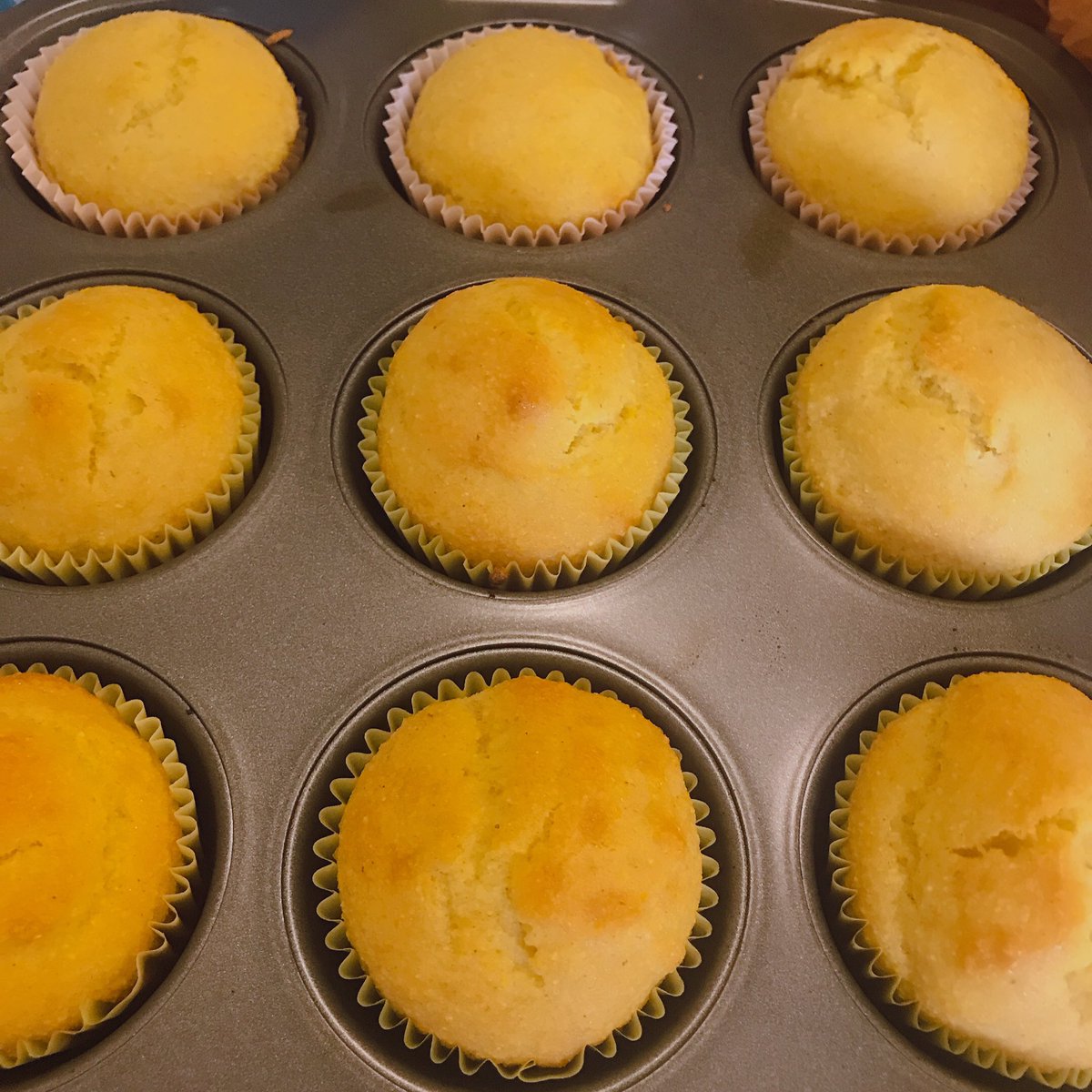 My sister made #glutenfree #cooking for meee. 😁 The #Macncheese was delicious, I’m #thankful the 1st year of GF Mac was a success. 🥳 Cornbread was great as always. #Krusteaz is my fave.
🙏🏾🙂🍽🥳 #glutenfreesoulfood #soulfoodies #southernclassics #goodfood #blessedhands #ronzoni