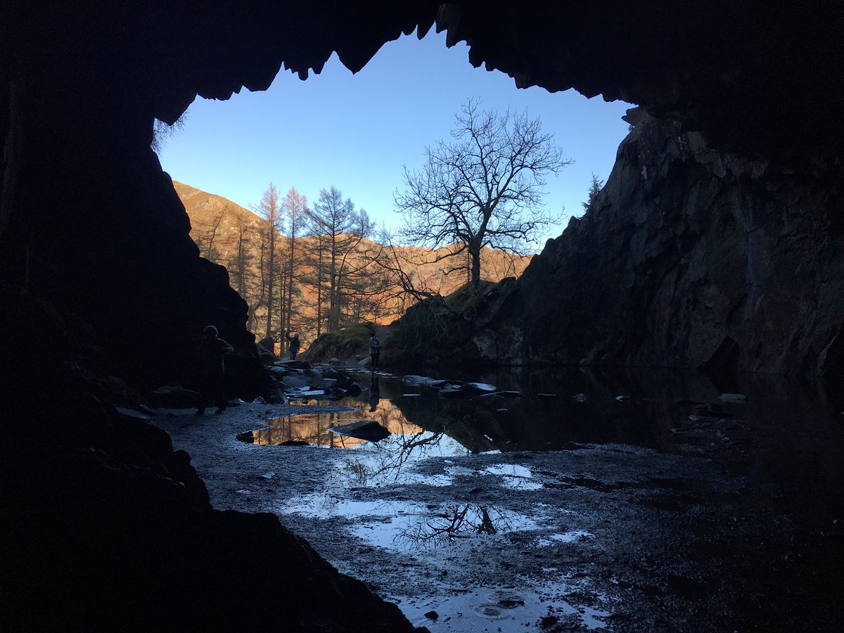 nomadplans55's tweet photo. Best Black Friday deal EVER! Free lakes, mountains, caves and sunshine in the @lakedistrictnpa #golakes #LakeDistrict #BlackFriday2019 https://t.co/rBBbnySC5w