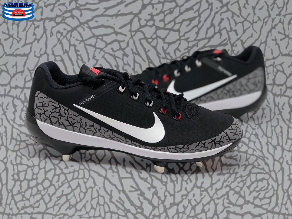 stadiumck's tweet image. Cop or drop? 🤔 “Black Cement” Nike Clipper Cleats #StadiumCustomKicks