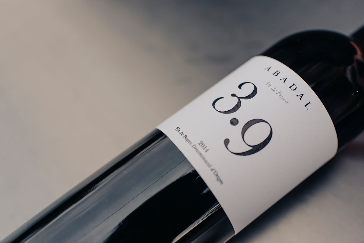vinsabadal's tweet image. L&apos;Abadal 3.9 Vi de Finca 2016, amb 95 punts, ha estat un dels vins més ben puntuats per la prestigiosa Guia de Vinos ABC 2020.
Molt contents també pels 93 punts obtinguts amb l&apos;Abadal Mandó 2017.🍷🔝🔝🔝#guia #puntuacio #vins #wine #winelover #abadal #bages @abc_es @dopladebages
