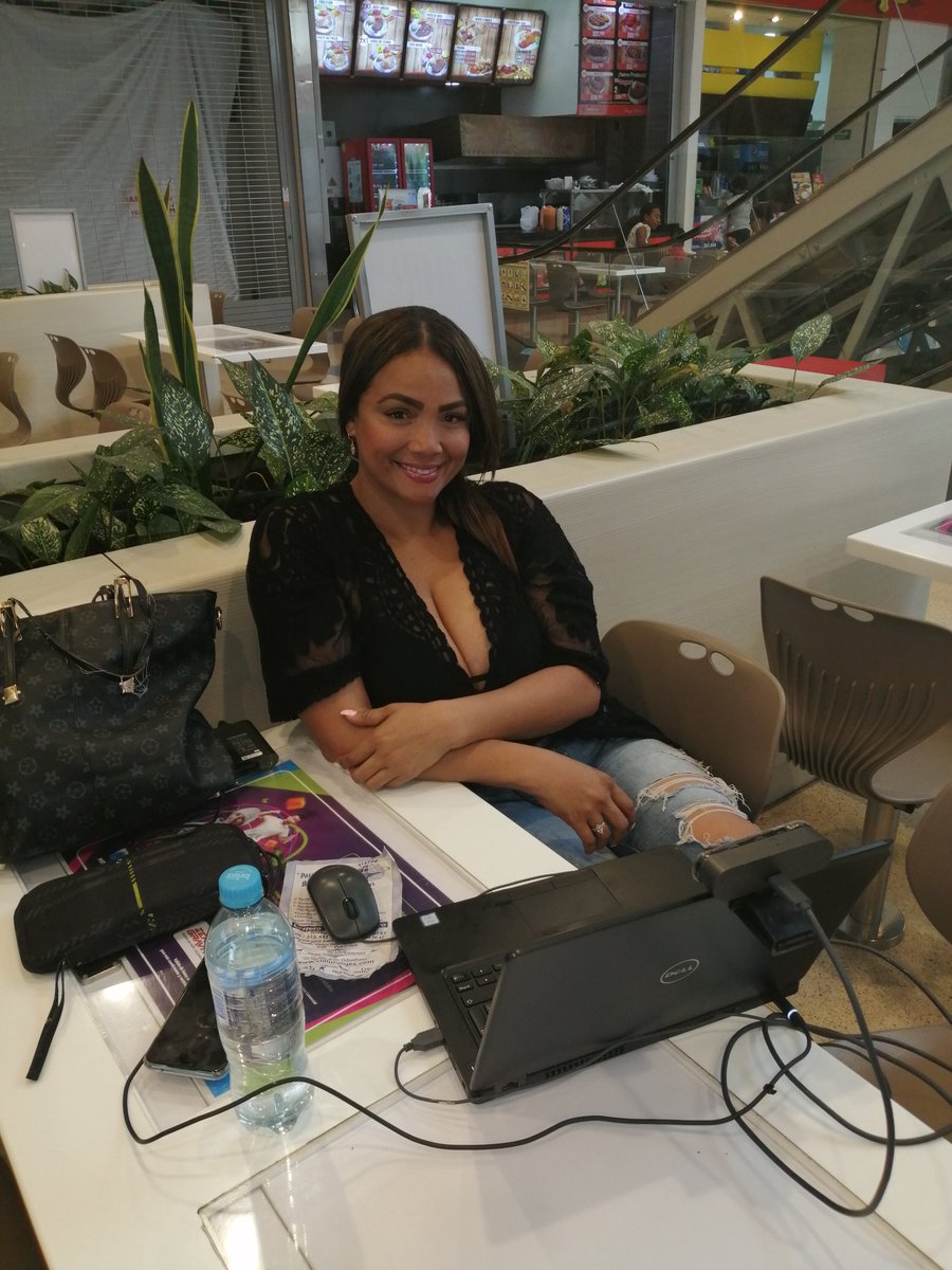 Sexysofiax2's tweet photo. Today from a mall ... On line now
@CamSodaLive https://t.co/sP7Ec52Unh