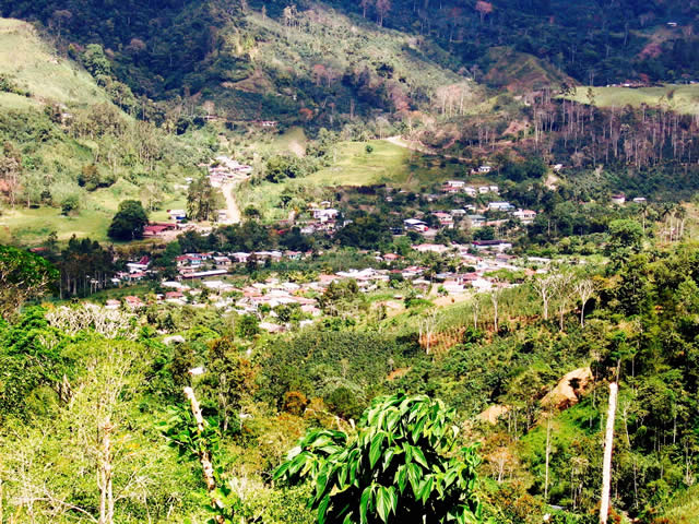 CISA is located in the small, rural town of Tuis, which is 25 minutes from the urban city, Turriabla. This is a view of beautiful Tuis!