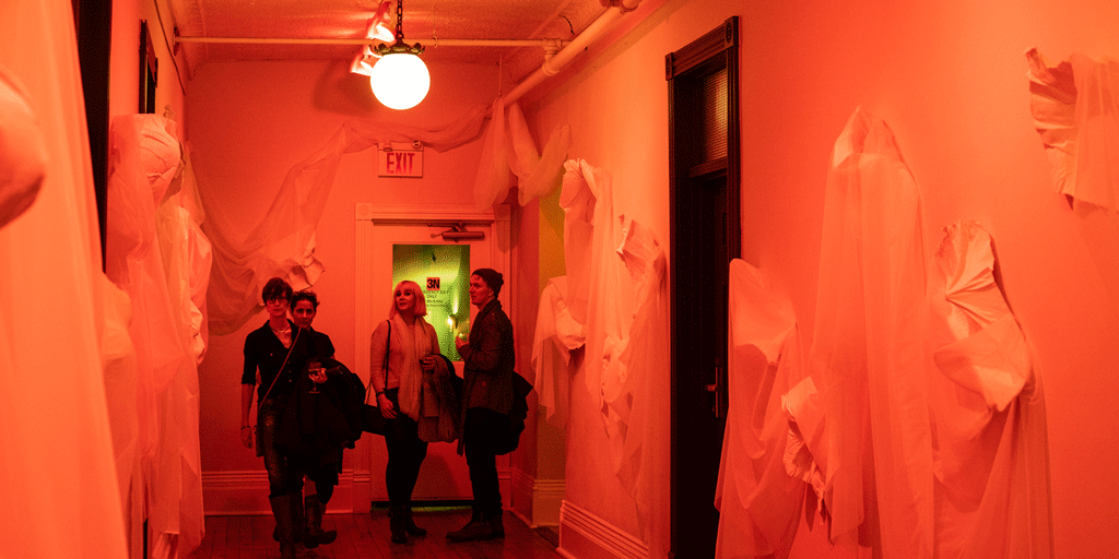 DesignTOFest's tweet photo. ‘Come Up To My Room’ is an annual 3-day #alternativedesign #exhibition created & produced by the @GladstoneHotel. #Art & #design intersect, with the #historic hotel becoming a platform for site-specific #installations. Buy 'Come Up to My Room' Tickets: https://t.co/Nl3UtcK79S https://t.co/4ErndnlFFP