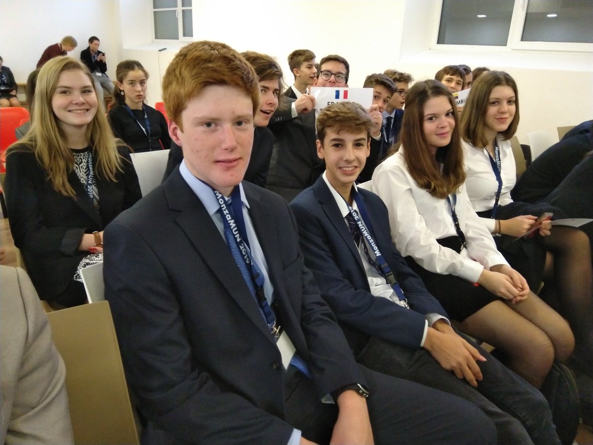 Fulham Senior tweet media