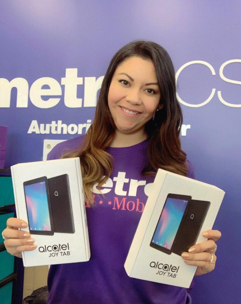 Kola (@jameskola11) on Twitter photo What's better than selling 1 tablet? Alba selling 2 at KT Mobile Liberty Rd! We're only just getting warmed up! <a href="/ToddCEmetro/">Todd Elliott</a> @CruzMetro1 @JohnCShelton12 What's better than selling 1 tablet? Alba selling 2 at KT Mobile Liberty Rd! We're only just getting warmed up! <a href="/ToddCEmetro/">Todd Elliott</a> @CruzMetro1 @JohnCShelton12