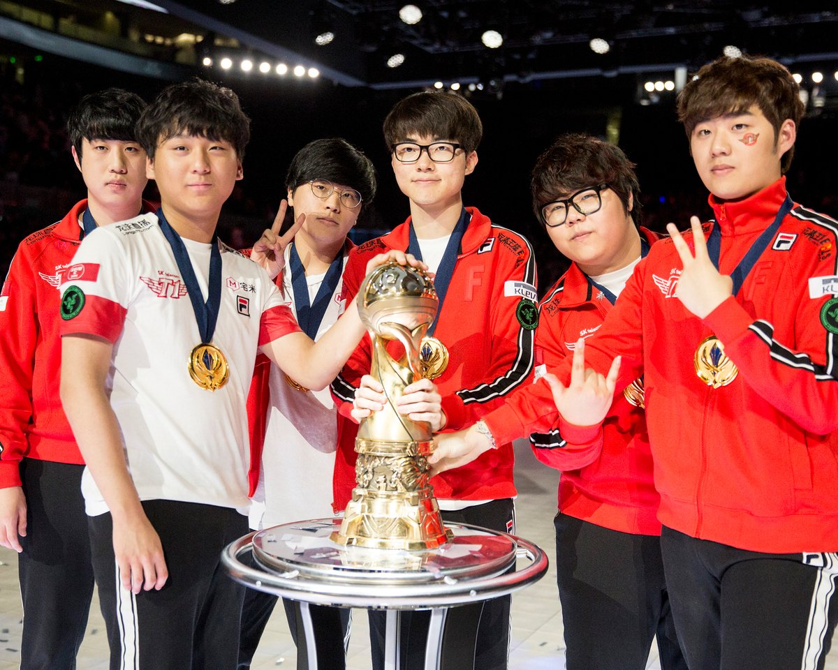 lolesports's tweet photo. Thank you for all the incredible memories, @LoL_Wooolf 🤟❤️ https://t.co/BATblmn6Q1