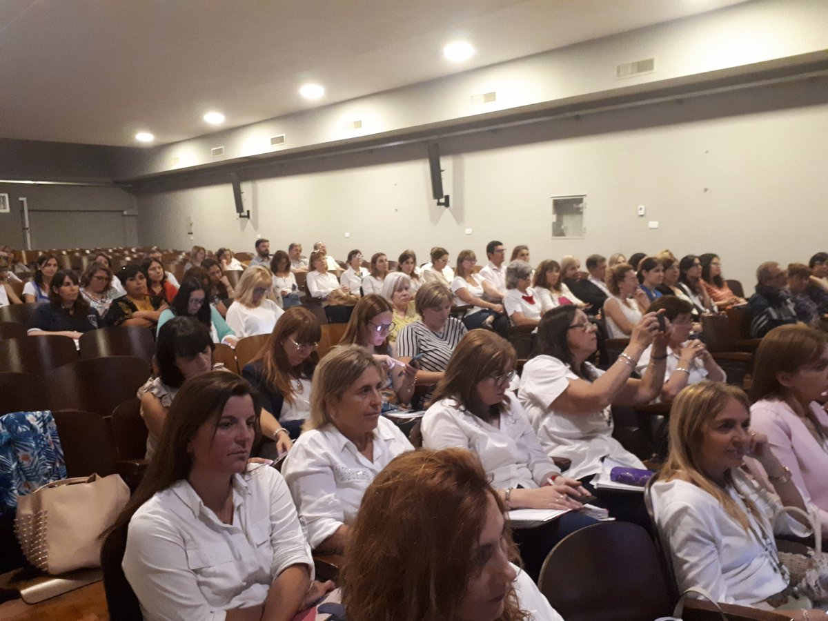 Danielabmoran1's tweet photo. Hoy nos reunimos todo el equipo de la Región 14Diegep para evaluar juntos y proyectar acciones.Agradecemos el compromiso el profesionalismo y el apoyo que se vio reflejado en los grandes logros. #hayEquipo 
@adriana_frega @gzinny @JuanCruz_R  @marianelaspagn1 @Fran_Maresca https://t.co/WO3RjCRaNm