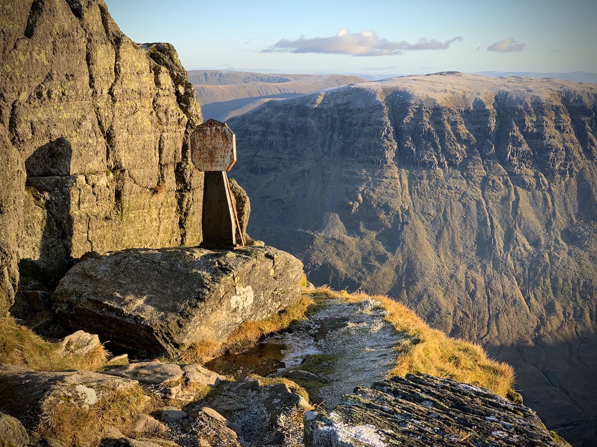 tomhecht's tweet photo. Took Black Friday off to get a good deal..
..with the weather gods 🙏😇
#Salomon #TimeToPlay #NotJustLakes https://t.co/e079GqCj3K