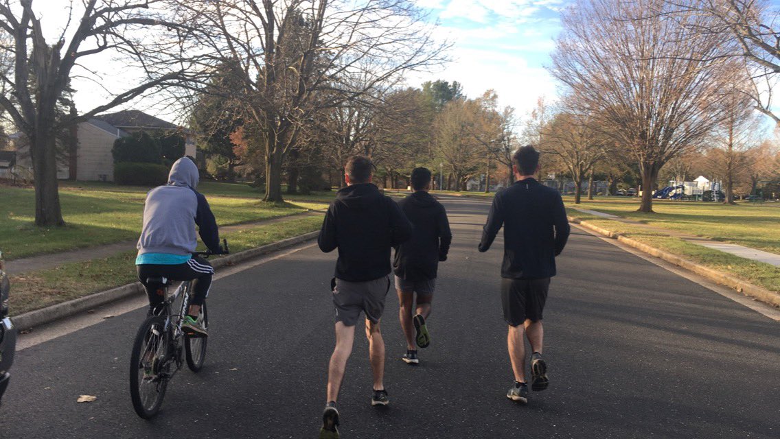 FreeholdXC's tweet photo. Thanksgiving weekend 5 miler with some of our alumni. Good to have these guys back home! https://t.co/VGUX4bMcry