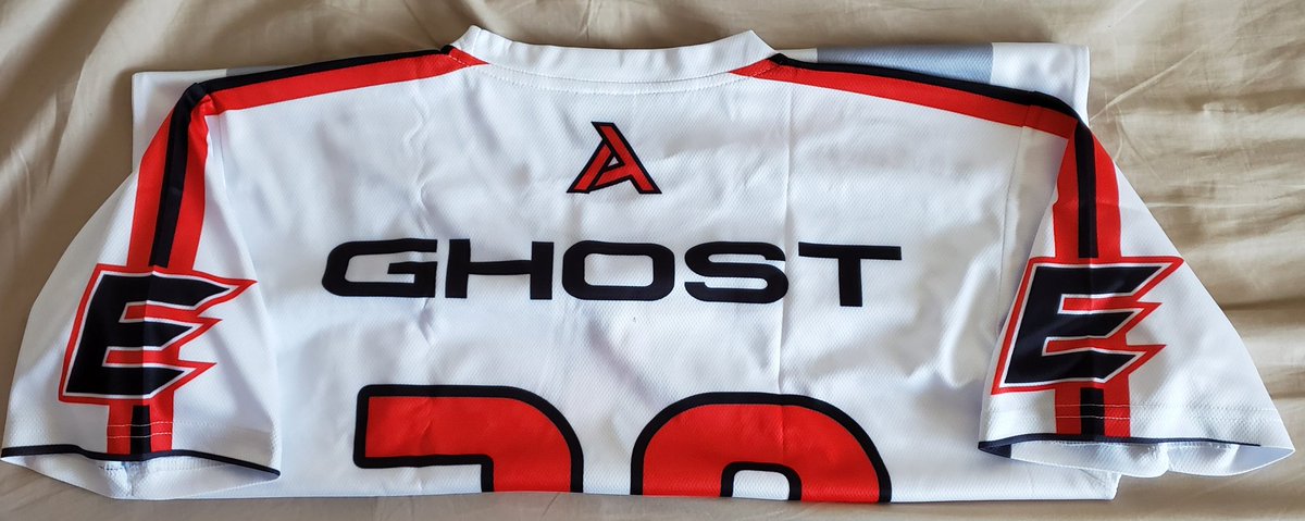 CharkeyGames's tweet photo. Got my jersey in from the @TotalAdvantageG  and had to show my collection off.  Currently only missing one colorway and that's the white version of the original jersey with the old logo. (I'm open to it being a christmas present)

#weareTA #Movember #Akquire #TeamEpyon https://t.co/4MrM89l241