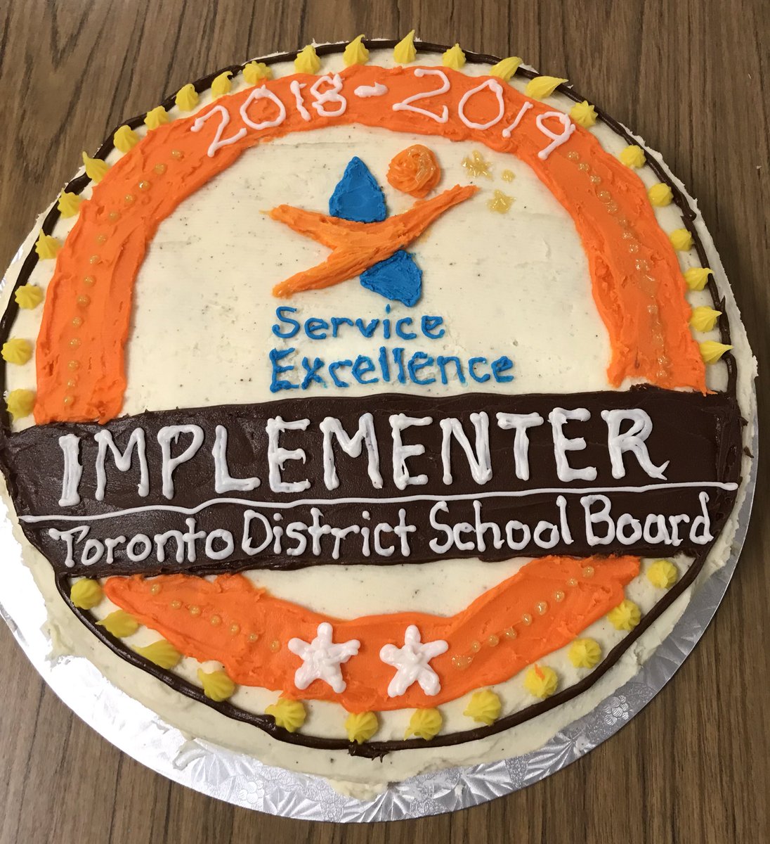EcoSchoolsTDSB's tweet photo. Did someone say CAKE?! The @tdsb Sustainability Office team worked together to create this beauty to celebrate our first year of @TDSBServiceEx Certification! Can’t wait to try a piece 🍰 #celebratesuccess #teamwork https://t.co/rdDzruBusX
