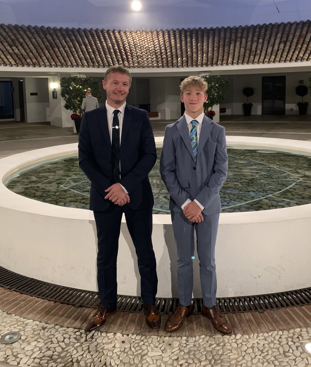 Kylemillergolf's tweet photo. Presentation night. Let the food commence! #hungry #earntthecalories https://t.co/F2WWgUEeM7