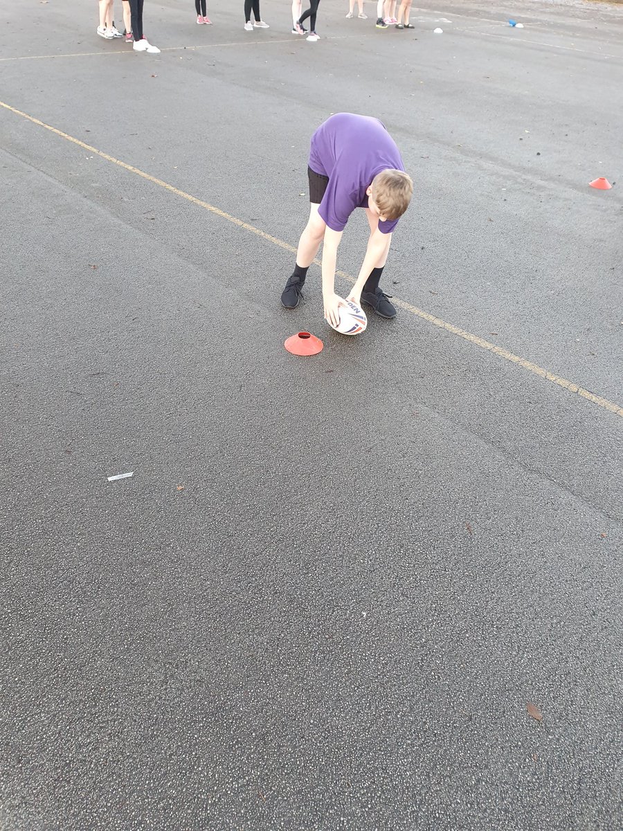 OPA_Newstead's tweet photo. Year 5 and 6 had @WTComFoundation this afternoon for their first Rugby League session and they absolutely loved it! Lots of movement and skill development! @SkyTryRL #OPAPE #Community #SkyTry #RugbyLeague https://t.co/K5sTXpkdqT