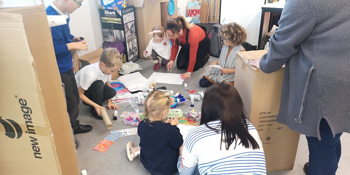 ayrshirekelc's tweet photo. Our SWAP Access to Childhood Practice students had a fantastic afternoon delivering a practical session to their children! A very well planned session. #practitionersofthefuture https://t.co/WyfWwOTecP