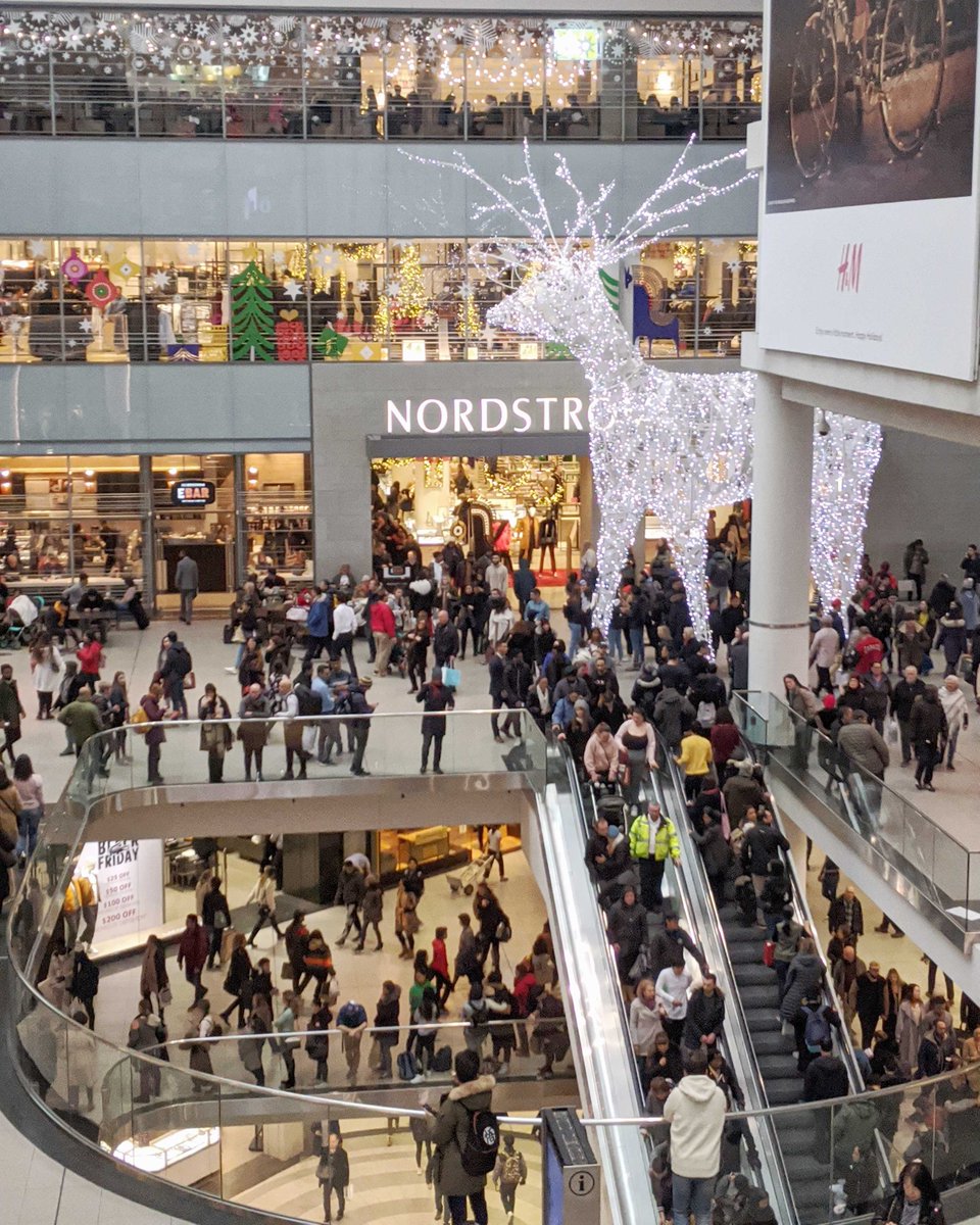 Blogto On Twitter The Cf Toronto Eaton Centre Is Packed With Shoppers Hoping To Score Some Black Friday Deals Toronto Eatoncentre Blackfriday Blackfriday2019 Https T Co Gn3trz4kc0