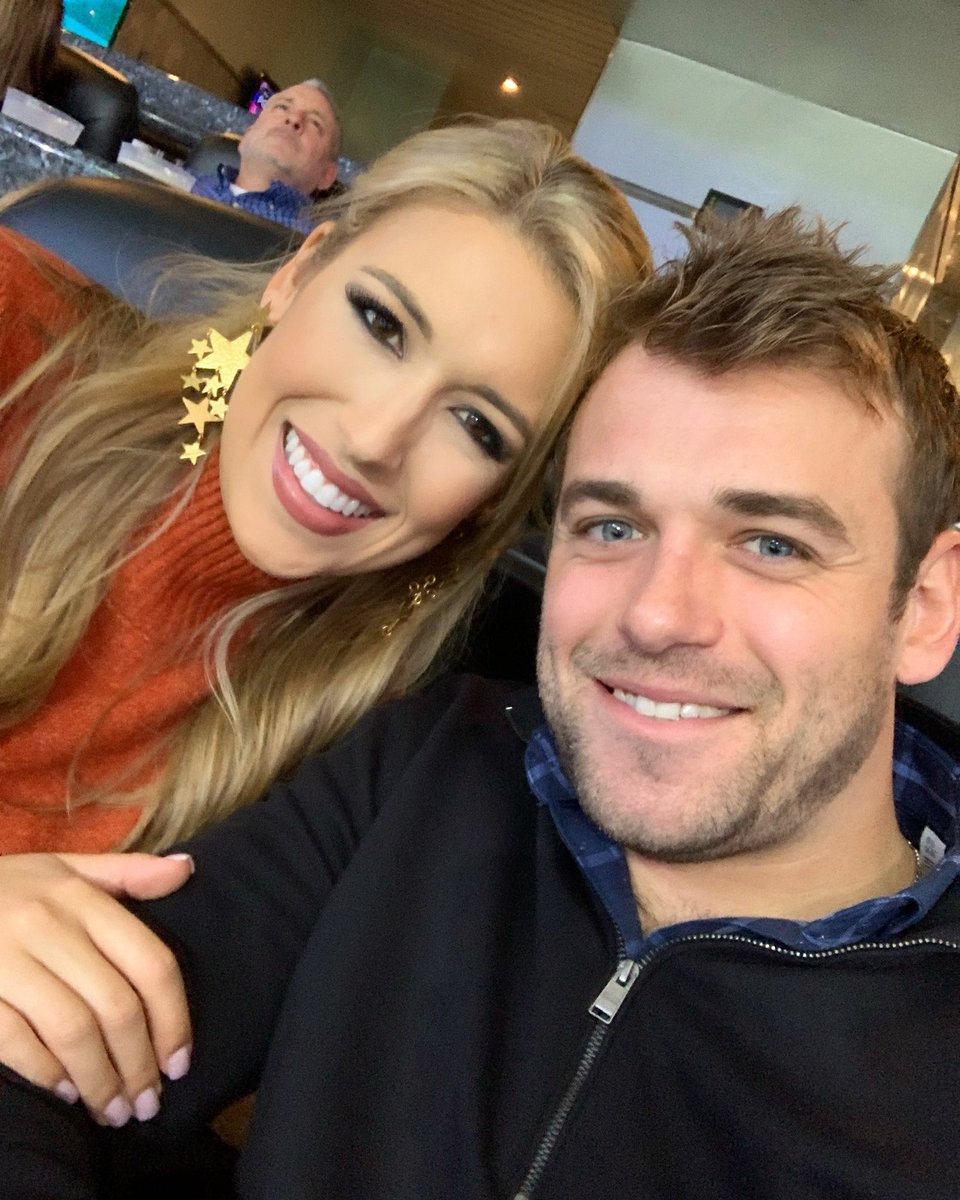 Taylor Nicole tweet media