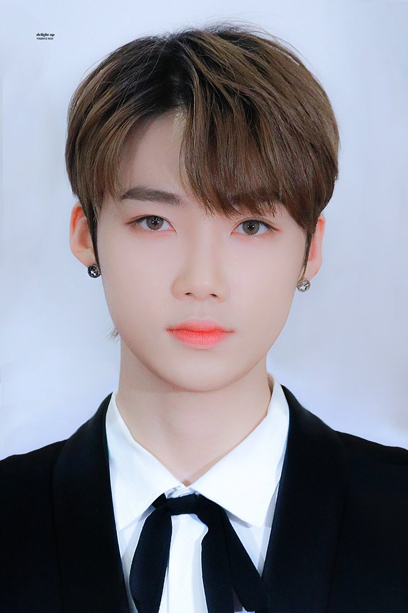 picsofnew's tweet photo. 191129 © delight up
#뉴 #더보이즈 #THEBOYZ https://t.co/q4SAaEn4im